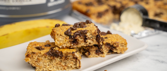 Recipe: High Protein Banana Chocolate Chip Oatmeal Bars